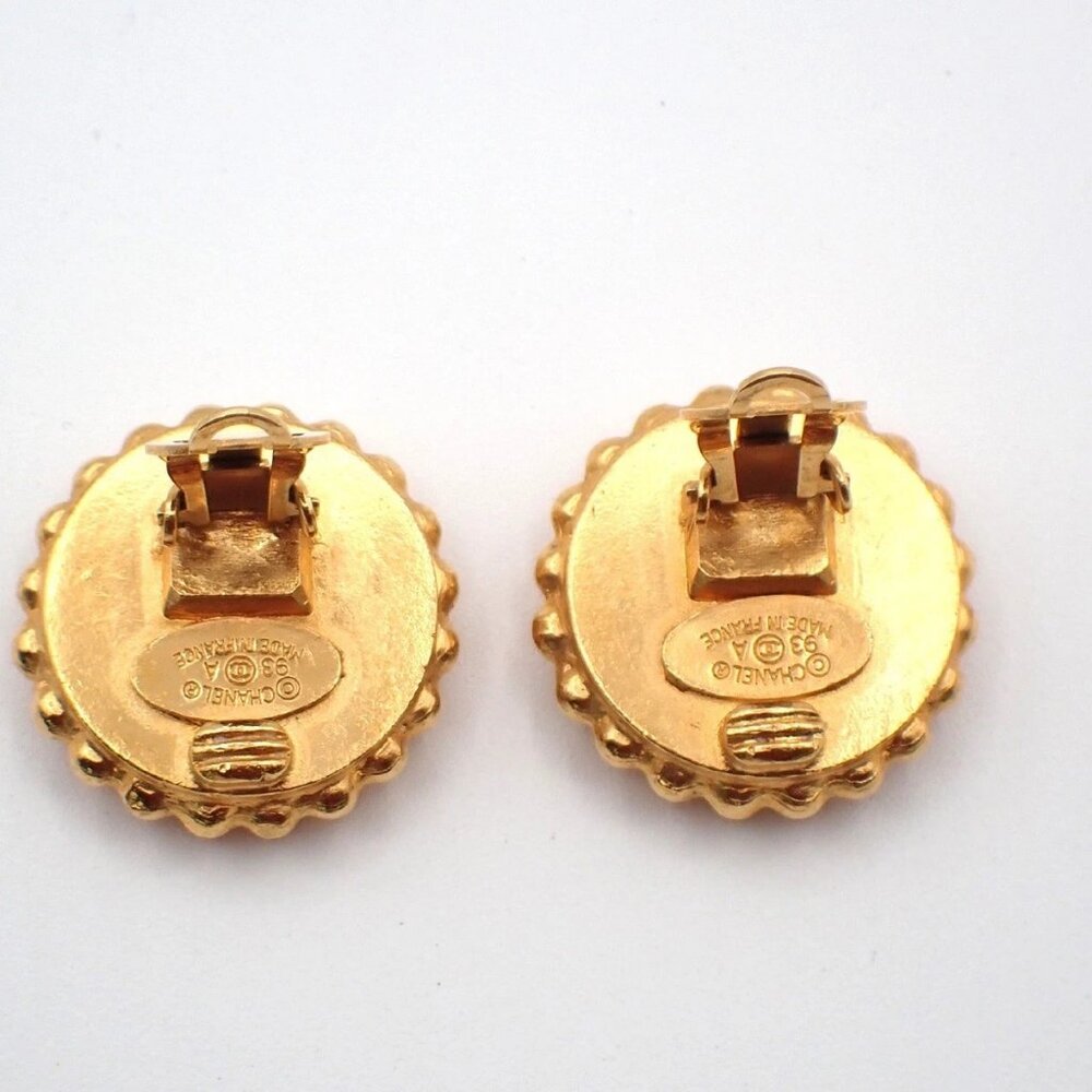 CHANEL CC Logo Button Round Earrings 93A Clip-on Gold BK Vintage France 81RL678 - Picture 5 of 15